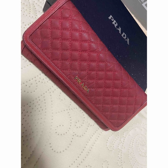 PRADA(プラダ)の長財布　PRADA レディースのファッション小物(財布)の商品写真