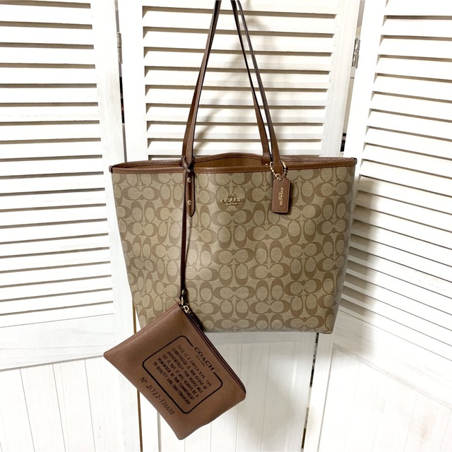 美品 COACH コーチ トートバッグ リバーシブル ポーチ付き ABX07 コーチ 美品 シグネチャー リバーシブルトートバッグ ポーチ付き