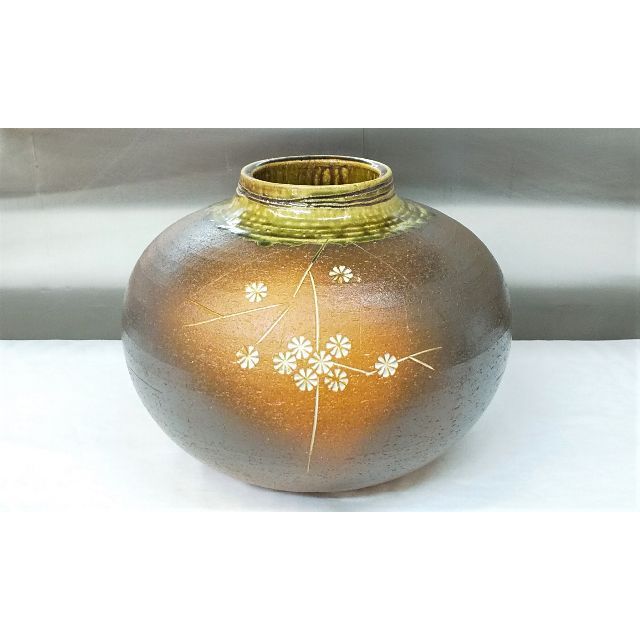 信楽焼　駒型灰釉印花花瓶　飾壷　花器　古美術品　昭和レトロ　陶器 壷 焼物