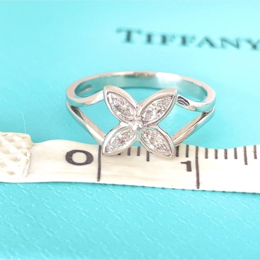 Tiffany & Co.(ティファニー)のTIFFANY&Co.ティファニービクトリア ダイヤ リング ジュウル7号 レディースのアクセサリー(リング(指輪))の商品写真