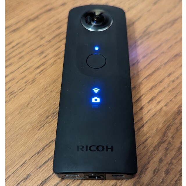 RICOH(リコー)の※再値下げ※RICOH THETA S（本体）360度カメラ スマホ/家電/カメラのカメラ(コンパクトデジタルカメラ)の商品写真