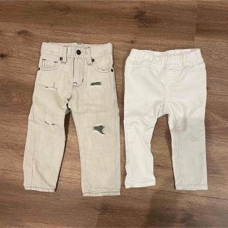 ベビーギャップ(babyGAP)のGAP baby ギャップベビー デニム➕白パンツ 2点セット 90(パンツ/スパッツ)