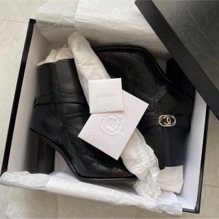 シャネル(CHANEL)のシャネル キルティングステッチ ココマーク ショートブーツ(ブーツ)