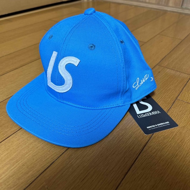 LUZ(ルース)の【お値下げ中】LUZeSOMBRA🧢 スポーツ/アウトドアのサッカー/フットサル(その他)の商品写真