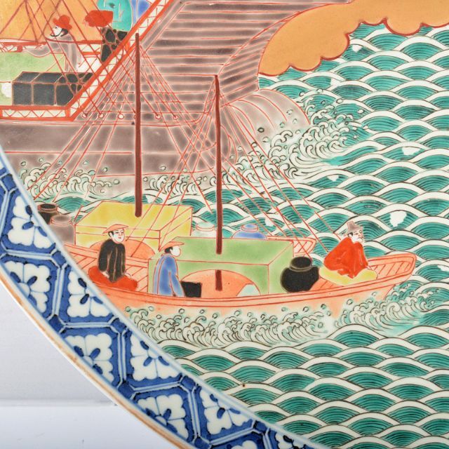 伊万里焼 古伊万里 色絵 南蛮船文 大皿 飾皿 直径約61cm D 伊万里焼 古伊万里 色絵 南蛮船文 大皿 飾皿 直径約61cm D