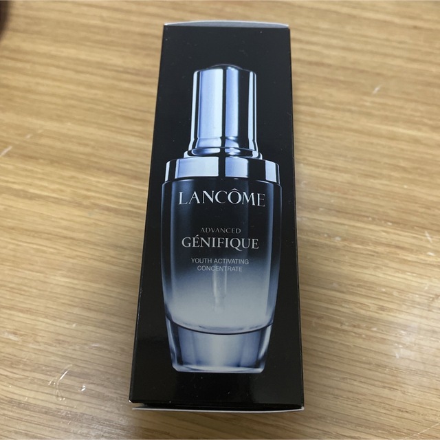 LANCOME(ランコム)の新品　ランコムジェニフィックアドバンスト　30ml コスメ/美容のスキンケア/基礎化粧品(ブースター/導入液)の商品写真