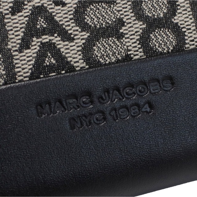 MARC JACOBS(マークジェイコブス)のMARC JACOBS THE CONTINENTAL WRISTLET 長財布 レディースのファッション小物(財布)の商品写真