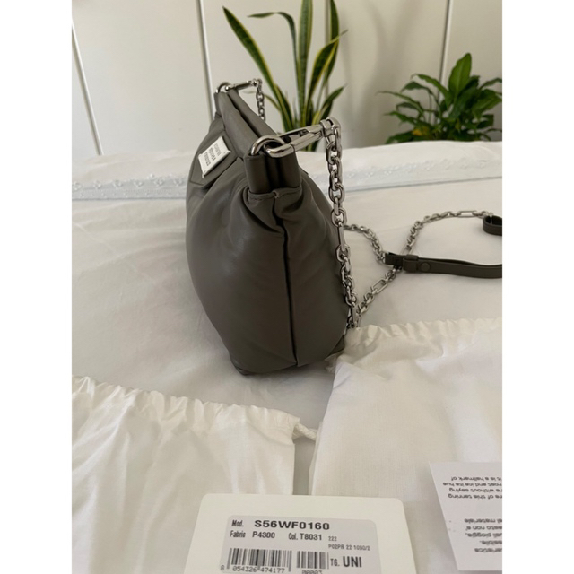 Maison Martin Margiela(マルタンマルジェラ)のMaison Margiela グラムスラム　レッドカーペット　クラッチ レディースのバッグ(ショルダーバッグ)の商品写真