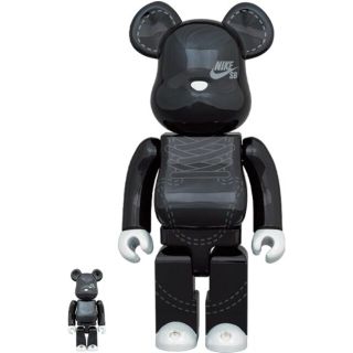 100％ & 400％　NIKE SB × BE@RBRICK