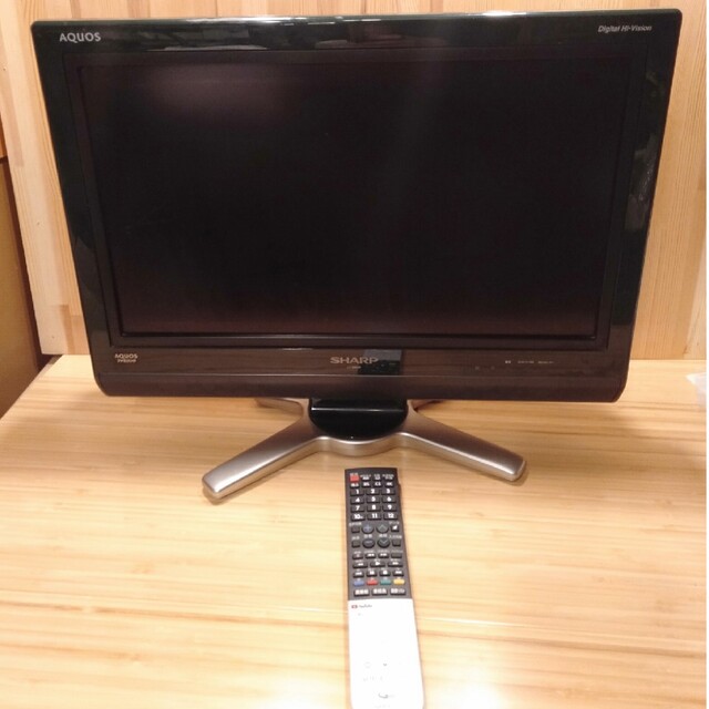シャープ 液晶テレビ SHARP AQUOS 20型の通販 by Space shop|ラクマ