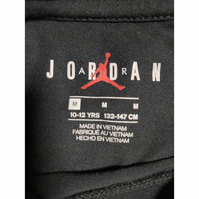 Jordan Brand（NIKE）(ジョーダン)のJORDANジョーダン 132~147cm Ｔシャツ　ブラック キッズ/ベビー/マタニティのキッズ服男の子用(90cm~)(Tシャツ/カットソー)の商品写真