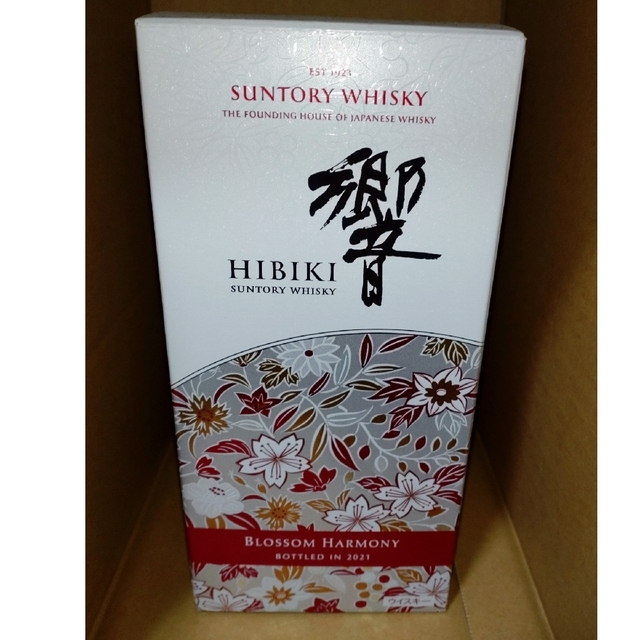 サントリー(サントリー)のサントリー　響　ブロッサムハーモニー2021　700ml 食品/飲料/酒の酒(ウイスキー)の商品写真