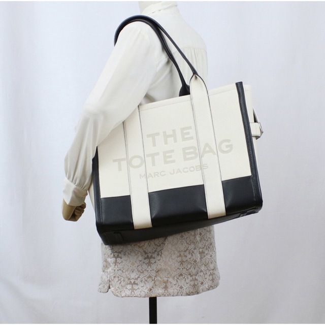 【国内未入荷商品】MARC JACOBS THE SMALL TOTE 5