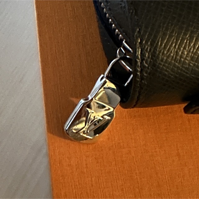 LOUIS VUITTON   ルイヴィトン ジッピーXL キーホルダー付きの通販 by