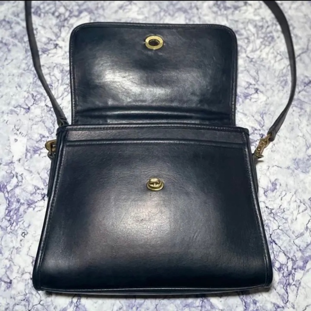 COACH(コーチ)のオールドコーチ COACH ショルダーバッグ 黒 ブラック 2way レディースのバッグ(ショルダーバッグ)の商品写真