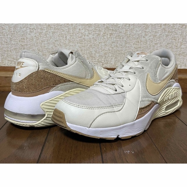 【新品未使用】NIKE AIRMAX EXCEE  コルク　ホワイト