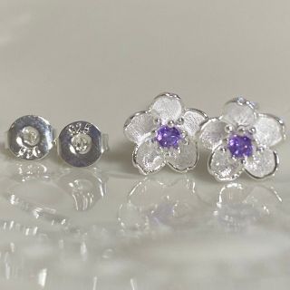 高級 CZダイヤ 繊細 ミニ 桜 フラワー S925 シルバー ピアス＊パープル(ピアス)