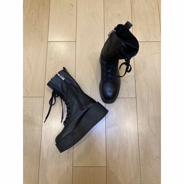 専用 zara platform lace up boots 35 レディースの靴/シューズ(ブーツ)の商品写真