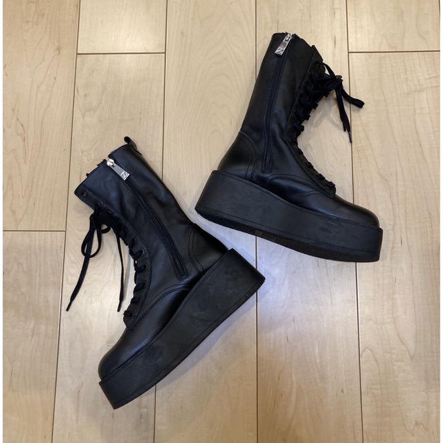 専用 zara platform lace up boots 35 レディースの靴/シューズ(ブーツ)の商品写真