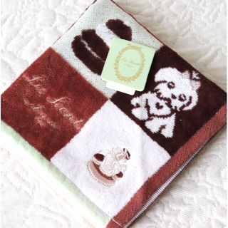 ラデュレ(LADUREE)の新品タグ付き【ラデュレ】ワンちゃん・ネコちゃん刺繍 タオルハンカチ(ハンカチ)