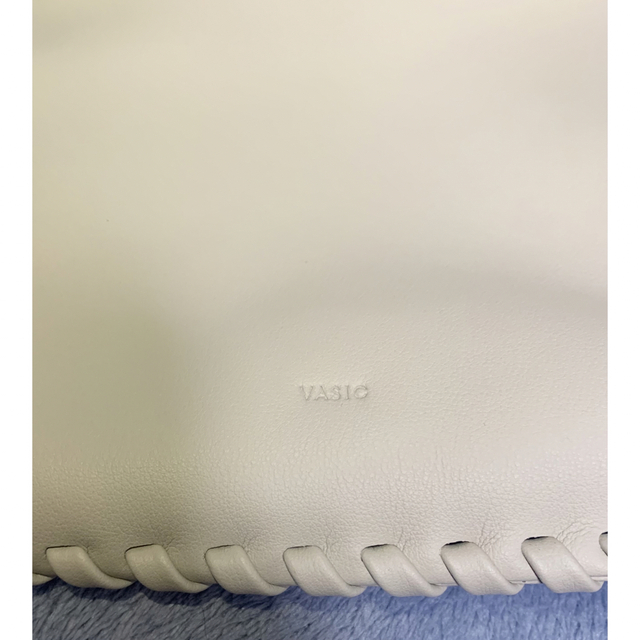 VASIC(ヴァジック)の新品　未使用　VASIC WELLS MINI MINI  Col 0200 レディースのバッグ(ショルダーバッグ)の商品写真