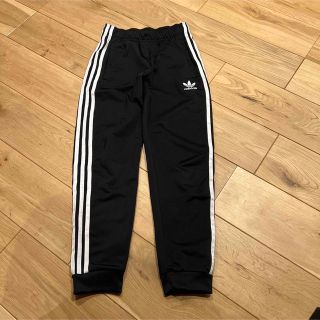 アディダス(adidas)のadidas キッズSSTトラックパンツ ジャージ　150cm 定番(パンツ/スパッツ)