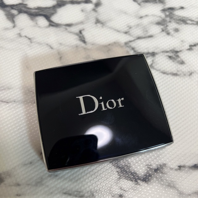 Christian Dior(クリスチャンディオール)の新品未使用　DIOR  チーク コスメ/美容のベースメイク/化粧品(チーク)の商品写真