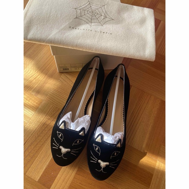 Charlotte Olympia(シャルロットオリンピア)の新品未使用☆梨花ちゃん愛用☆シャーロットオリンピア☆ネコ☆シューズ レディースの靴/シューズ(バレエシューズ)の商品写真