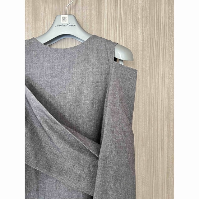 RANDEBOO  Sensual off shoulder op（gray）