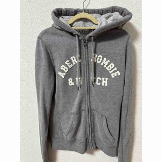 アバクロンビーアンドフィッチ(Abercrombie&Fitch)のAbercrombie & Fitch  パーカー　Sサイズ　アバクロ(パーカー)