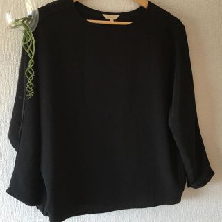 ハッシュアッシュ(HusHush)のluluelu様専用   ハッシュアッシュ   黒のブラウス(シャツ/ブラウス(長袖/七分))