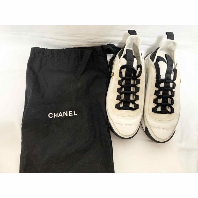 CHANEL(シャネル)のつみれ様専用シャネル マトラッセソール スニーカー 34 1/2 21～22cm レディースの靴/シューズ(スニーカー)の商品写真