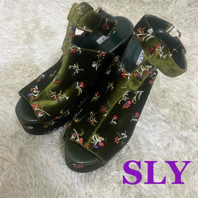 SLY(スライ)の美品　SLY ウェッジサンダル レディースの靴/シューズ(サンダル)の商品写真