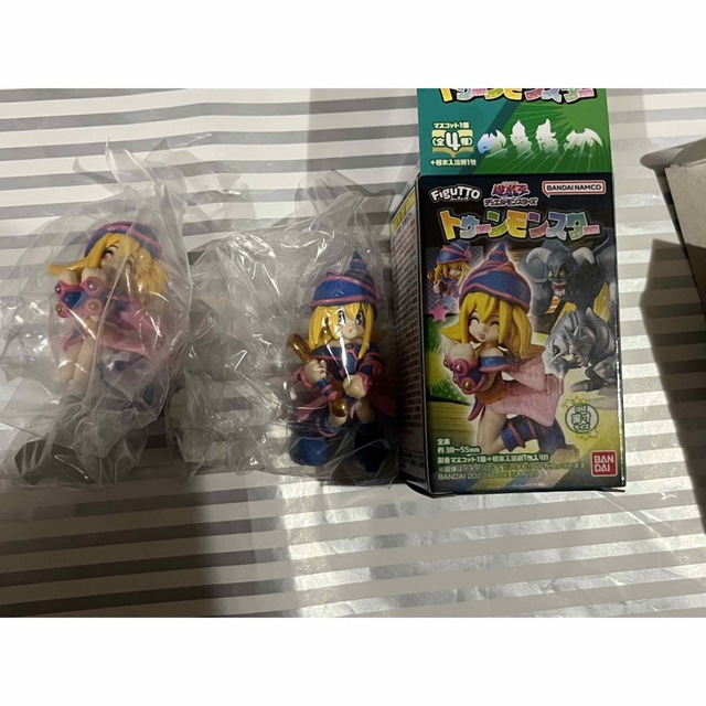 遊戯王(ユウギオウ)の遊戯王 トゥーンモンスター ブラックマジシャンガール 2種 エンタメ/ホビーのフィギュア(アニメ/ゲーム)の商品写真