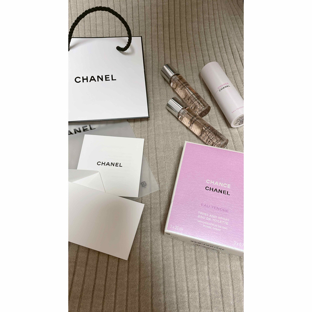 CHANEL チャンス　ツィスト&スプレー