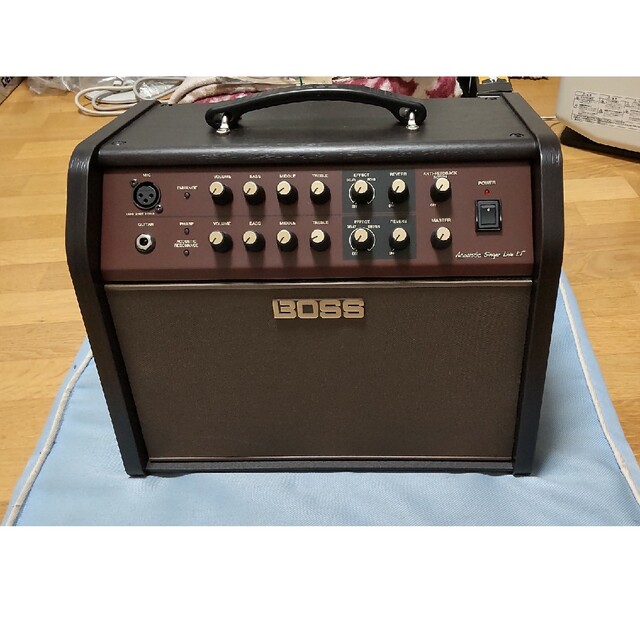 BOSS ACS-LIVE LT Acoustic Singer Live LTギターアンプ