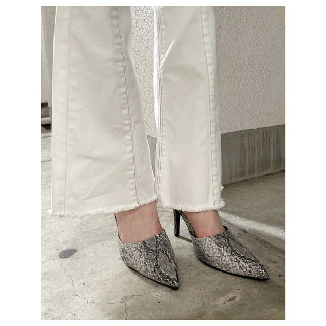 GYDA  新品  PYTHON pattern ポインテッドミュール