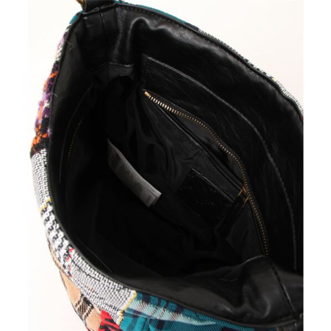DESIGUAL(デシグアル)の新品✨タグ付き♪デシグアル　ショルダーバッグ　チェック柄　　大特価‼️ レディースのバッグ(ショルダーバッグ)の商品写真