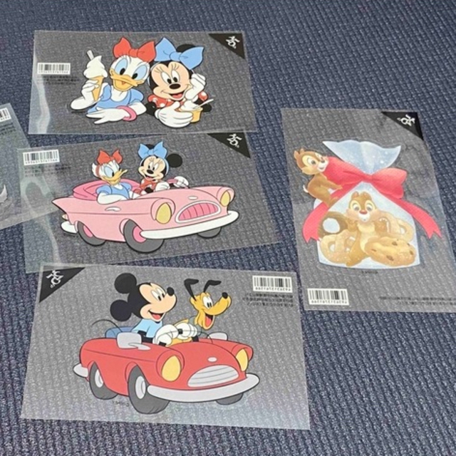 Disney(ディズニー)のディズニーストア　シール4枚セット インテリア/住まい/日用品の文房具(シール)の商品写真