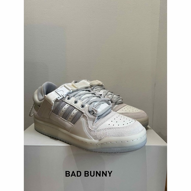 Originals（adidas）(オリジナルス)のBad Bunny × adidas Forum  バッド・バニー　新品未使用 メンズの靴/シューズ(スニーカー)の商品写真