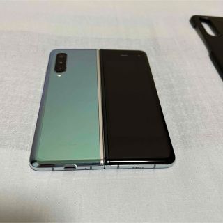 ギャラクシー(Galaxy)の折りたたみスマホ　au Galaxy Fold SCV44  512GB(スマートフォン本体)