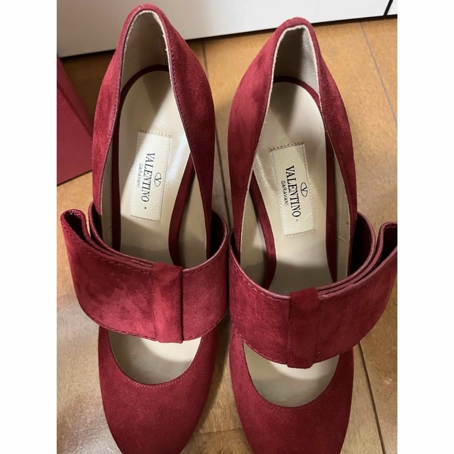 VALENTINO(ヴァレンティノ)の新品ヴァレンティノ パンプス37.5 レディースの靴/シューズ(ハイヒール/パンプス)の商品写真