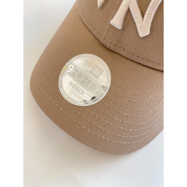 NEW ERA(ニューエラー)の【新品未使用品】NEW ERA ニューエラ キャップ ベージュベースボール レディースの帽子(キャップ)の商品写真