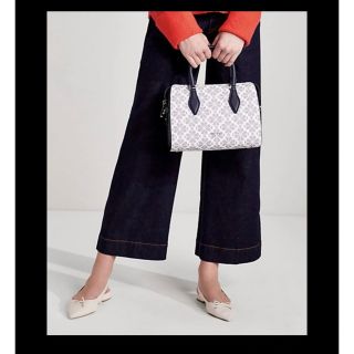 ケイトスペードニューヨーク(kate spade new york)のkatespade ケイシー　スペードフラワー　ハンドバッグ(ハンドバッグ)