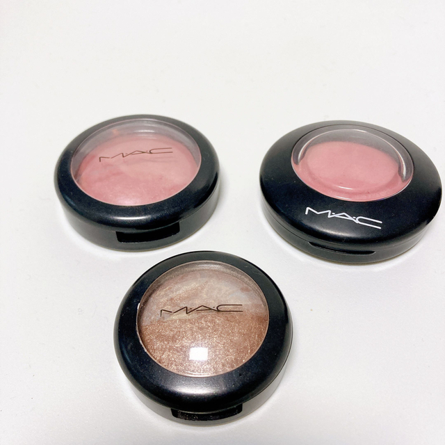 MAC(マック)の即購入歓迎！　MACコスメ4点セット◎チーク、アイシャドウ、リップ コスメ/美容のキット/セット(コフレ/メイクアップセット)の商品写真