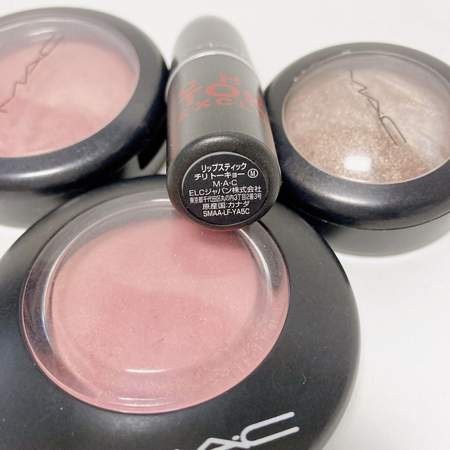 MAC(マック)の即購入歓迎！　MACコスメ4点セット◎チーク、アイシャドウ、リップ コスメ/美容のキット/セット(コフレ/メイクアップセット)の商品写真