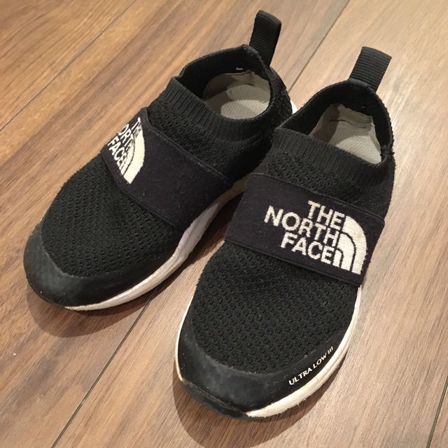 THE NORTH FACE(ザノースフェイス)のTHE NORTH FACE K Ultra Low III 17cm キッズ/ベビー/マタニティのキッズ靴/シューズ(15cm~)(スニーカー)の商品写真