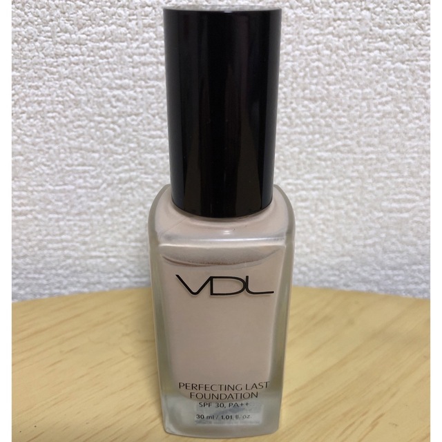 VDL パーフェクティング ラスト ファンデーション M01 ピンクオークル コスメ/美容のベースメイク/化粧品(ファンデーション)の商品写真