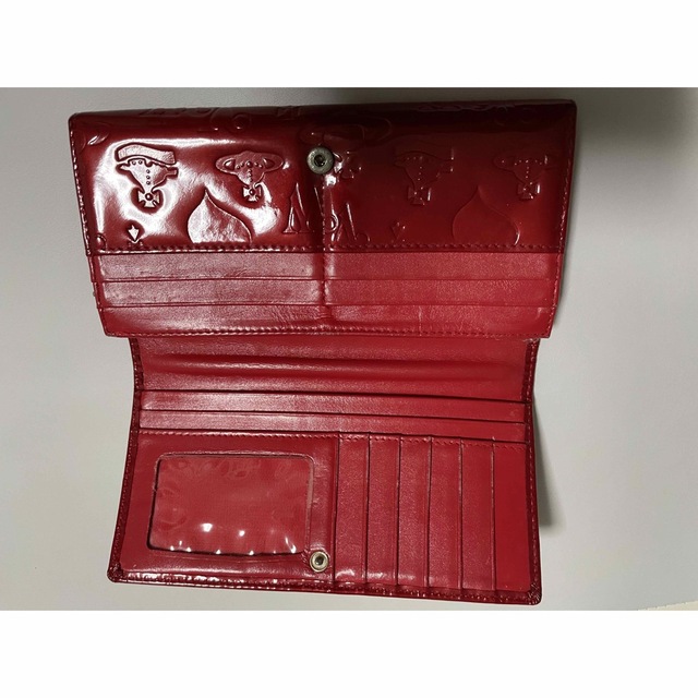 Vivienne Westwood(ヴィヴィアンウエストウッド)のビビアン　長財布三つ折り赤　エナメル レディースのファッション小物(財布)の商品写真