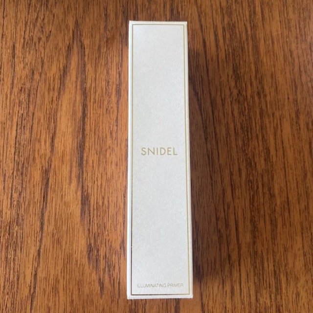 Cosme Kitchen(コスメキッチン)のSNIDEL BEAUTY イルミネイティングプライマー 01 コスメ/美容のベースメイク/化粧品(化粧下地)の商品写真